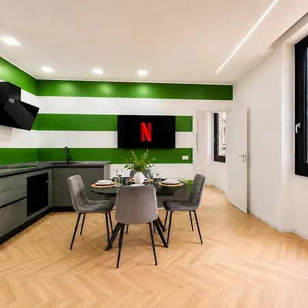 Luxury Piazza Dante - Design & Vista Centro *