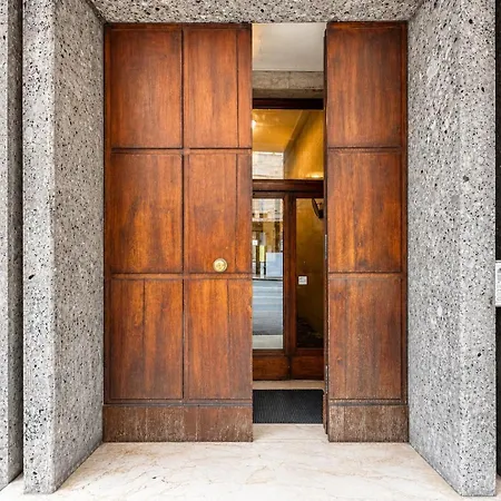 Apartmán Luxury Piazza Dante - Design & Vista Centro *